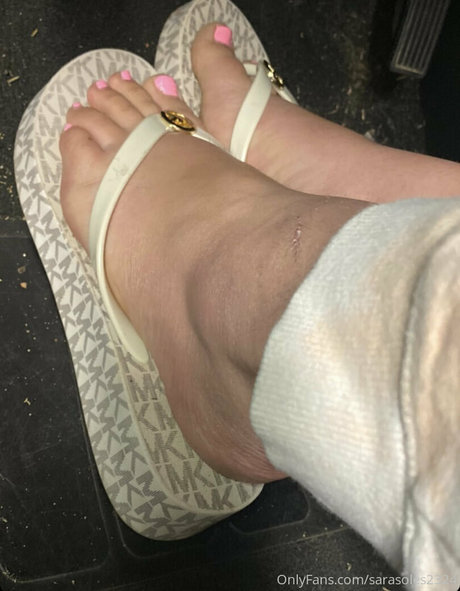 sarasoles2324 nude porn onlyfans