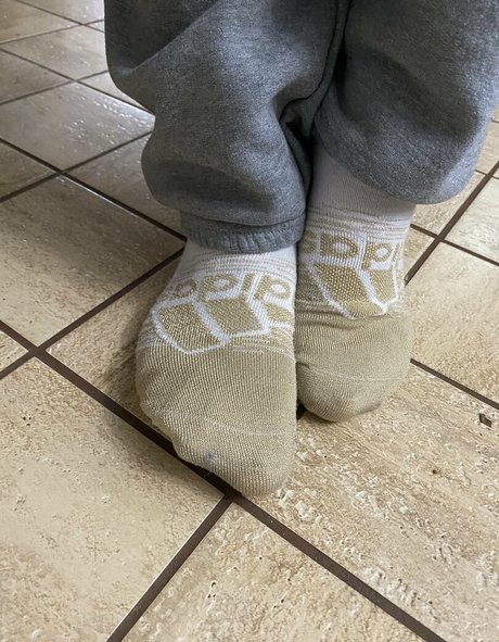 sarasoles2324 onlyfans fotos