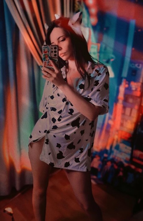 zelenaya zlaya naked onlyfans pics