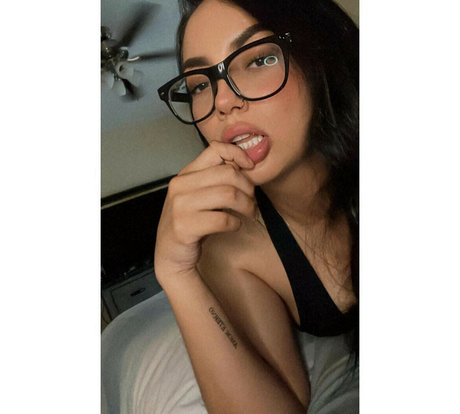 Perla Lucero onlyfans lesk