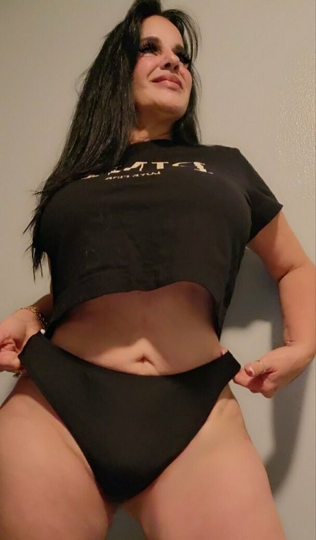 Evelyn Alvarez naked only fans