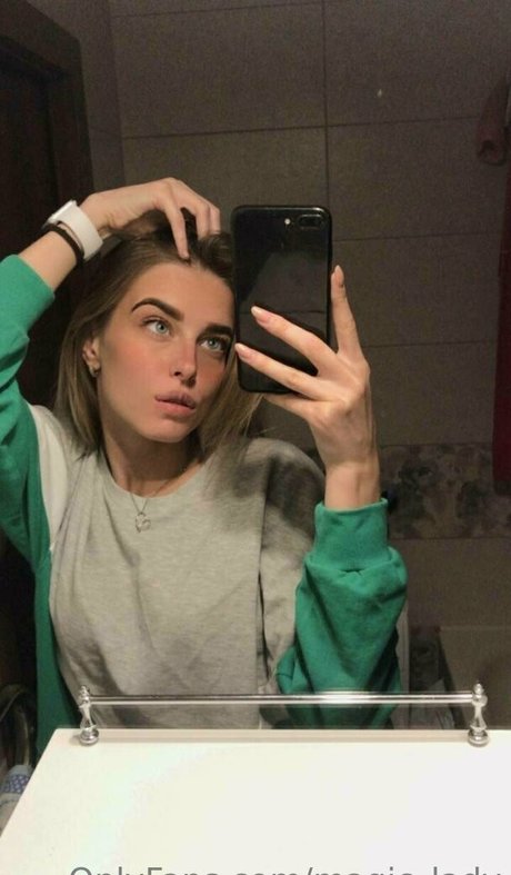 Magic Lady only fans pics