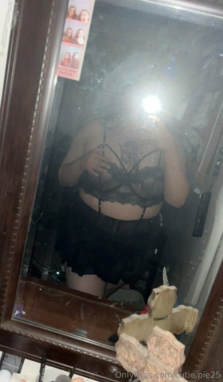 cutie pie25 only fans nude