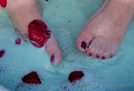 carrotcaketoots onlyfans sextape leak