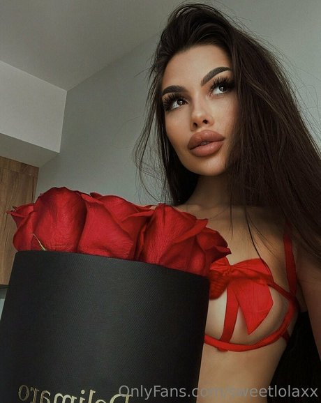 sweetlolaxx only fans pictures
