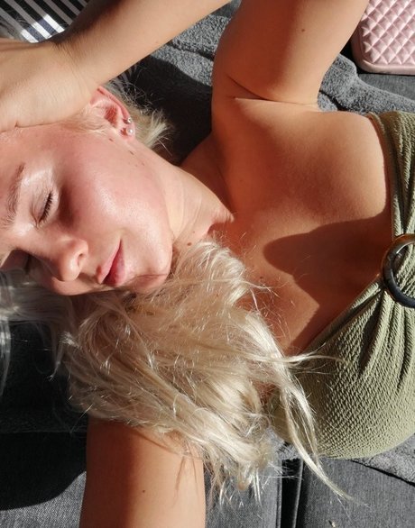 Emilia Linden leaked only fans nudes