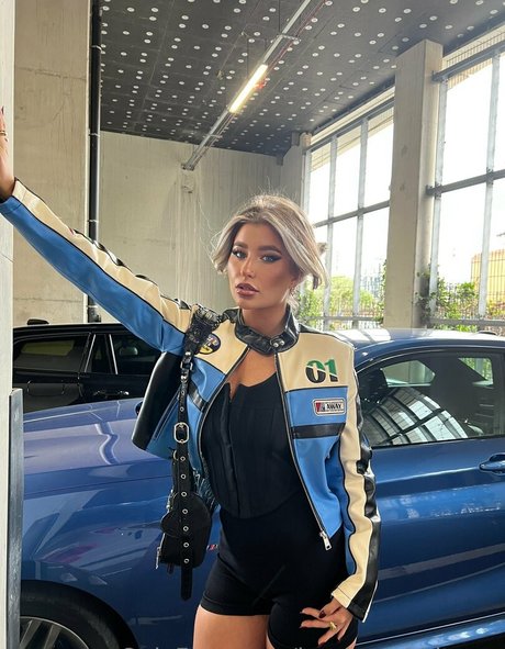 jessicarabbitrose onlyfans leak free