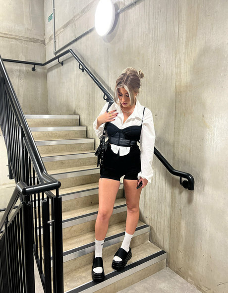 jessicarabbitrose only fans review