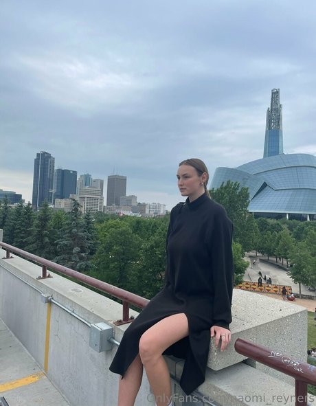 Naomi Reyners onlyfans public photos