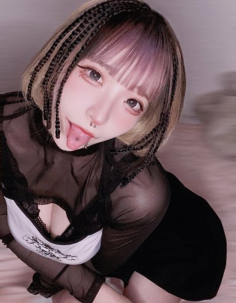 zzosui onlyfans post