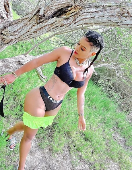 yeraldincom1oficial is on onlyfans