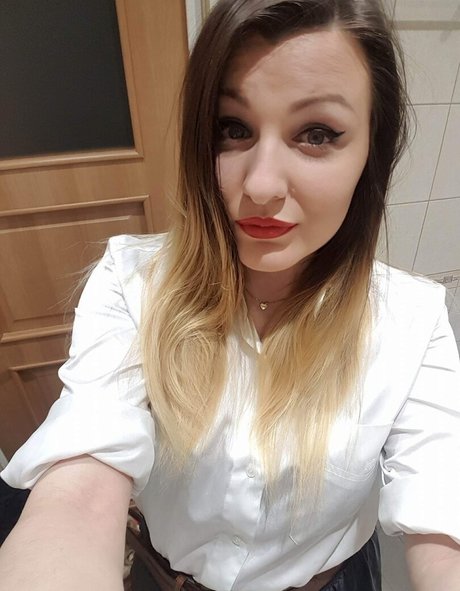 JennyHotWife onlyfans mega