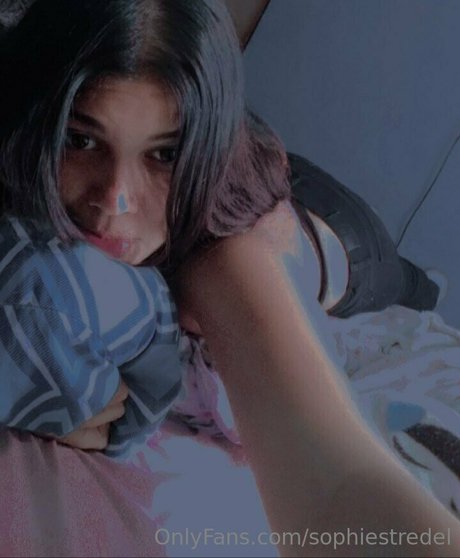 sofia only18 onlyfans tits