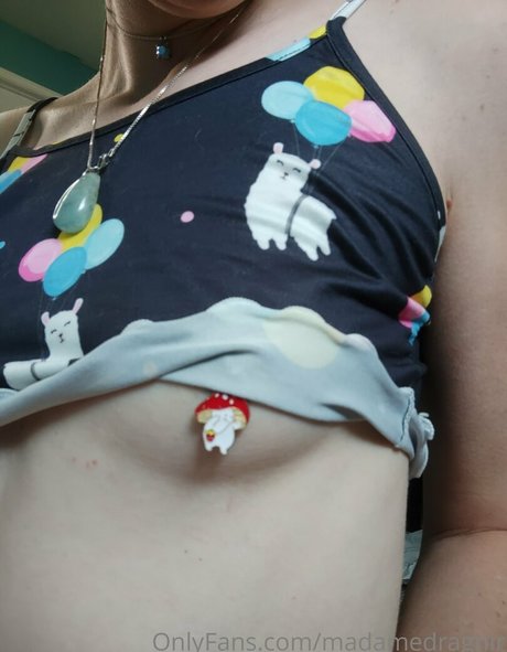 madamedragnir Profile pic