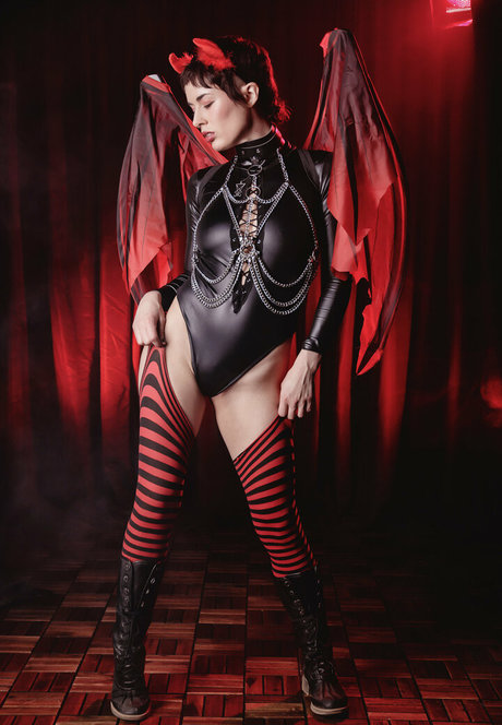 oliveglass xxx onlyfans