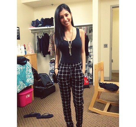 Sasha Kalra onlyfans model photos