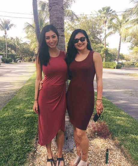 Sasha Kalra hot onlyfans