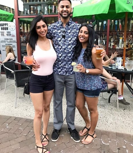 Sasha Kalra sexy onlyfans