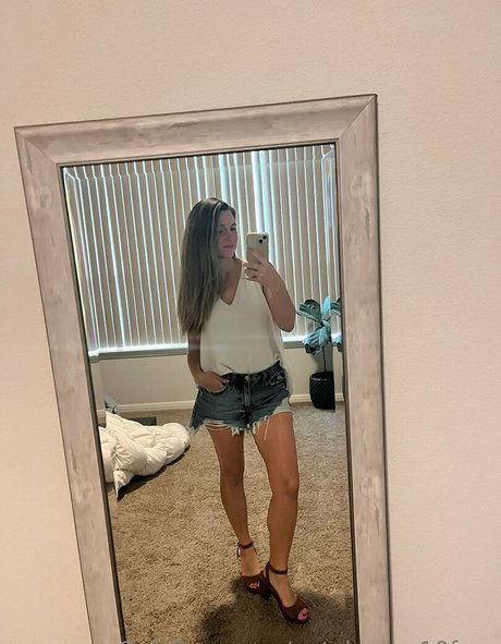 naty brown10 only fans pictures