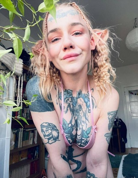 lucy kinky onlyfans hot