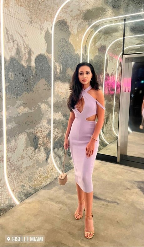 Serena Milan onlyfans posts