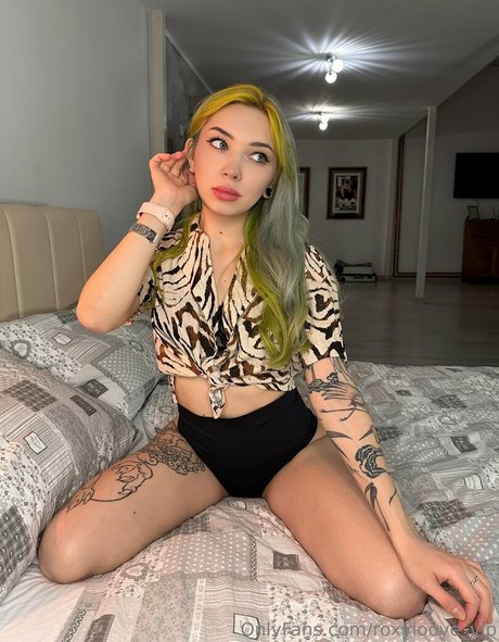 roxyloove free strip onlyfans