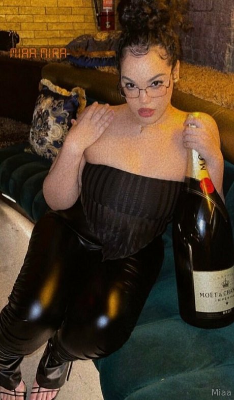 miaayourgirl onlyfans sex tape