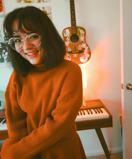 Gabi Belle onlyfans images