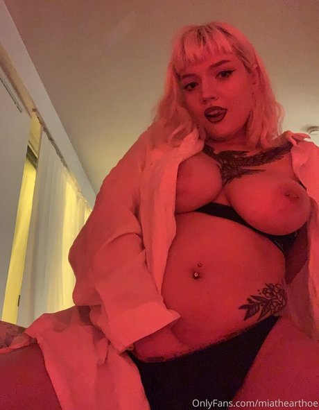 miathearthoe onlyfans nudes leaked