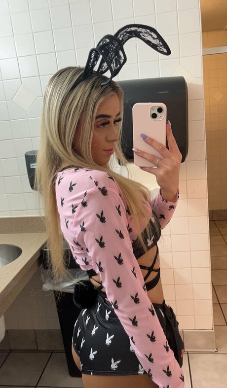 Brooklynnbunny27 onlyfans boobs