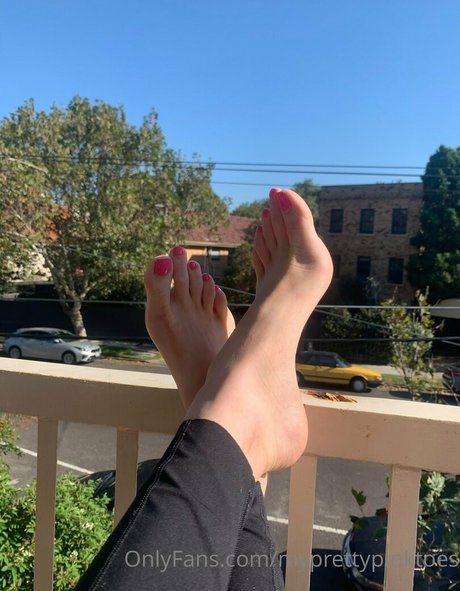myprettypinktoes onlyfans joi