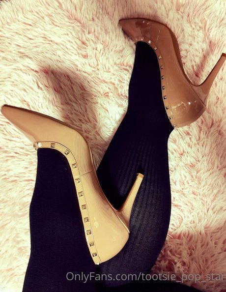 tootsie pop starr onlyfans nude porn