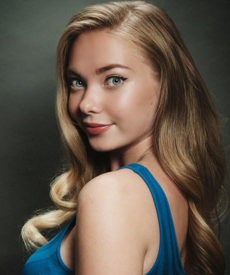 Emilia McCarthy free onlyfans