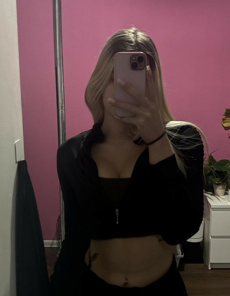 littletinyblonde onlyfans leak