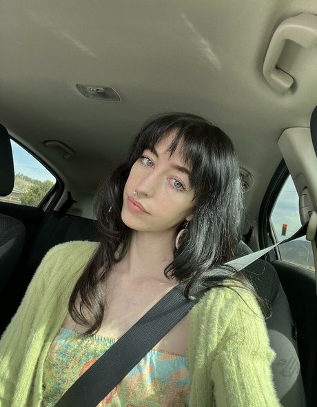 koolkatjade onlyfans model photos