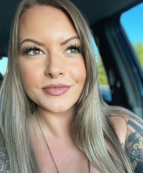 littleamyyyy onlyfans nude leaks