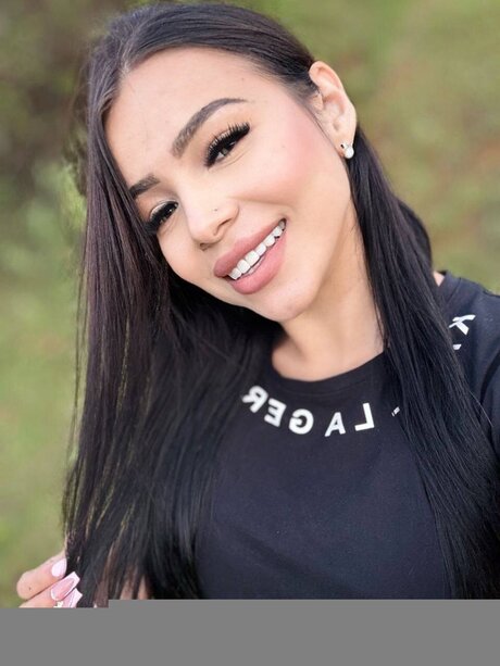 iamcamillalopez onlyfans ass