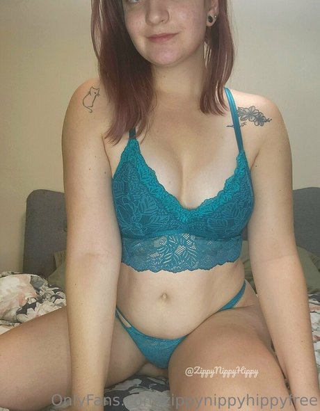 zippynippyhippyfree is on onlyfans