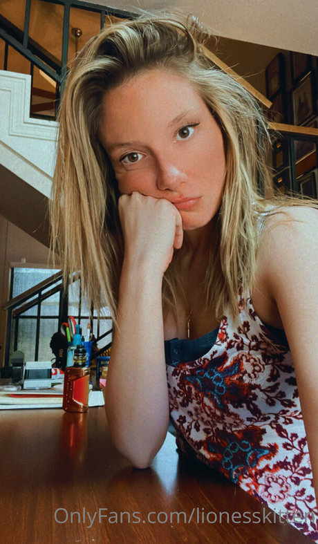 lionesskitten naked on onlyfans