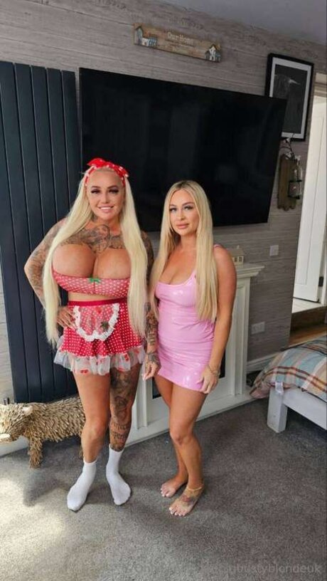 bigbustyblondeuk leaked only fans