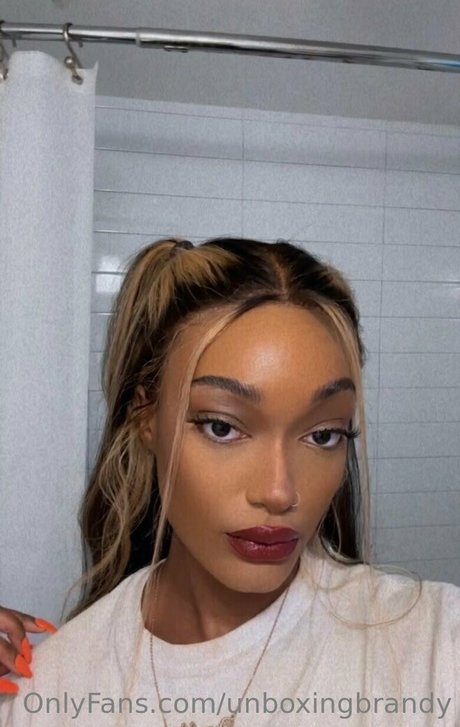 unboxingbrandy onlyfans model photos