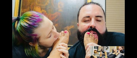 ticklish crystal88 onlyfans nudes leaked