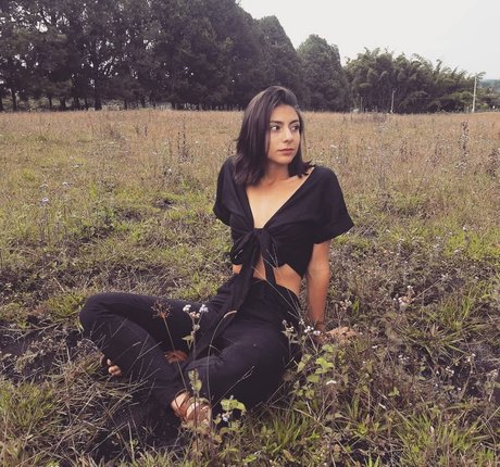 Manuela Velez onlyfans sextape