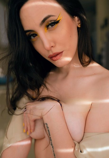 Glory Lamothe Profile pic