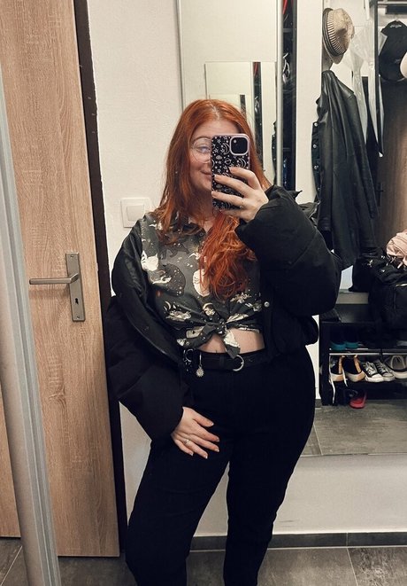 Nina Hope onlyfans strip