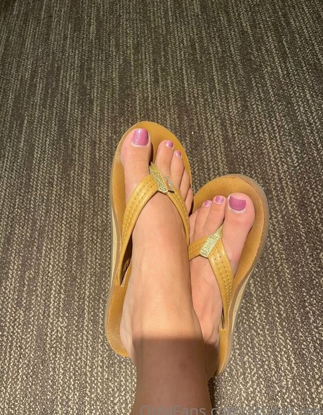 amaze me onlyfans model photos