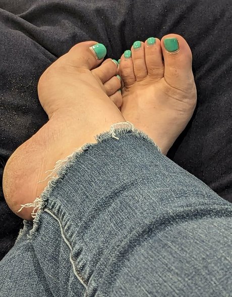 lilymariefeet onlyfans photos