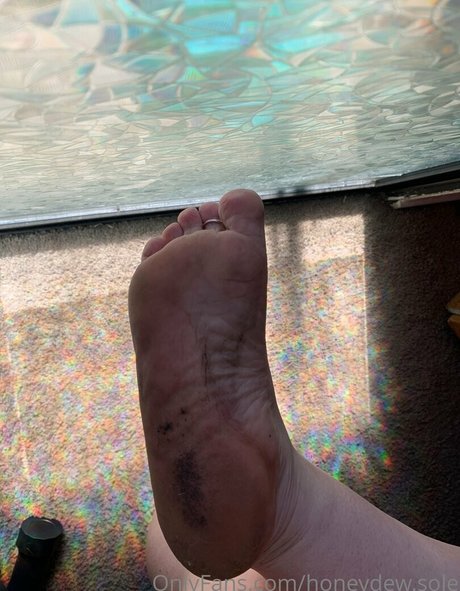 honeydew sole onlyfans sexy