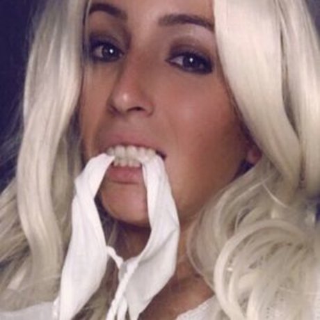 theonlylaya onlyfans xxx