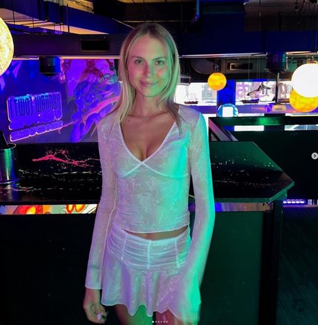 Sarah Lloyd only fans